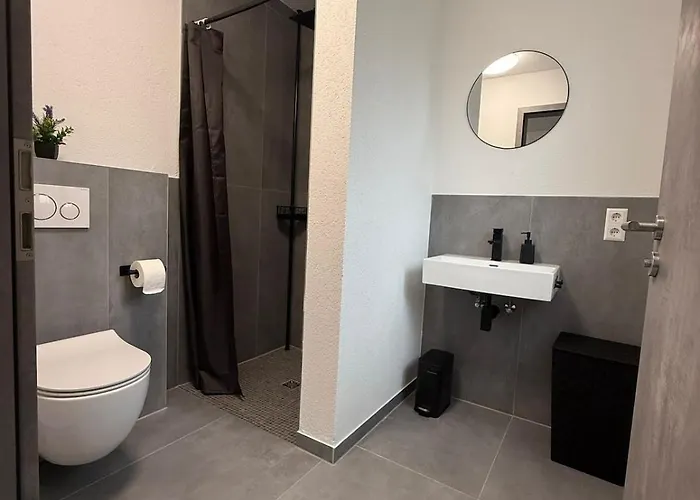 Ruhiges Mit Terrasse An Der Donau - Schwaben Living Appartement *